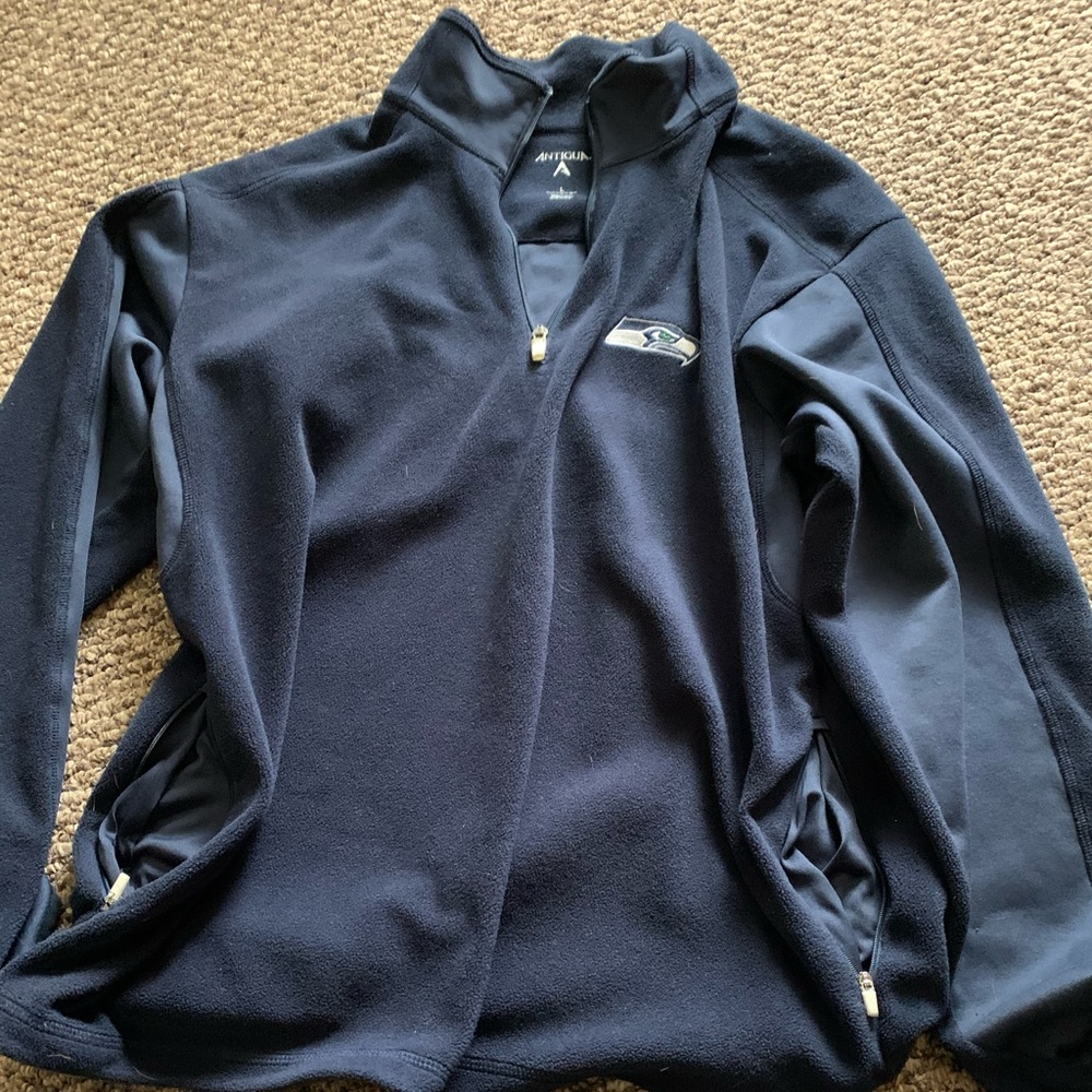 extra large men’s Seahawks fleece hoodie